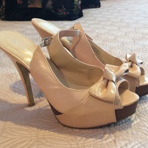 Enzo Angiolini platform heels